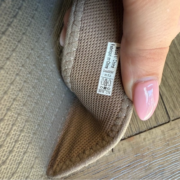 Grey crocs flip flops - Picture 4 of 6